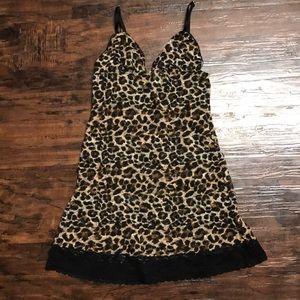 VICTORIA’S SECRET SLIP